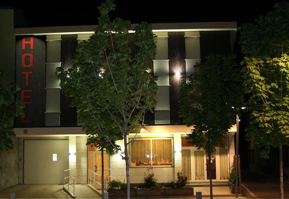 Albergo Munsci' Rovello Porro Экстерьер фото